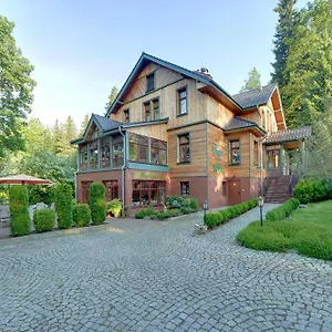 https://hotel-magnes.szklarskaporebahotels.net