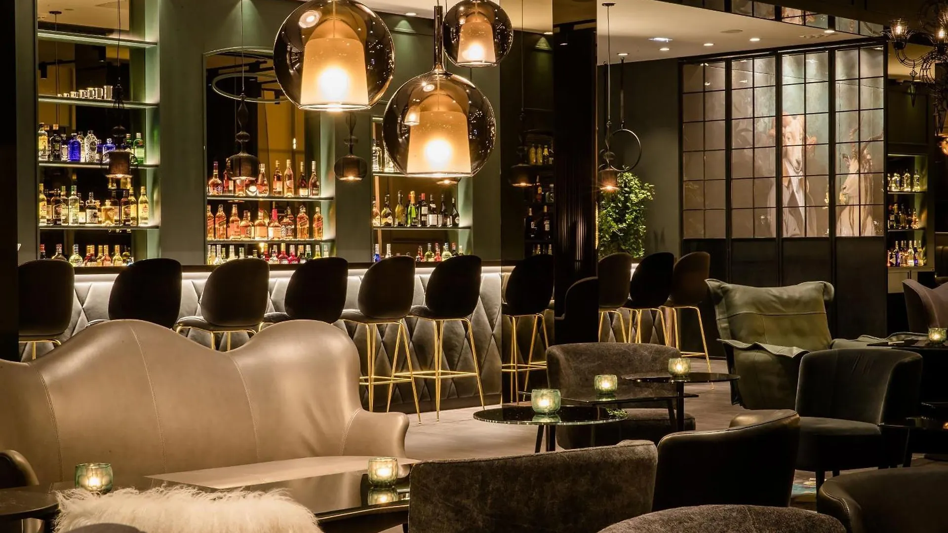 Motel One Paris-Porte Doree 3*, Paryż
